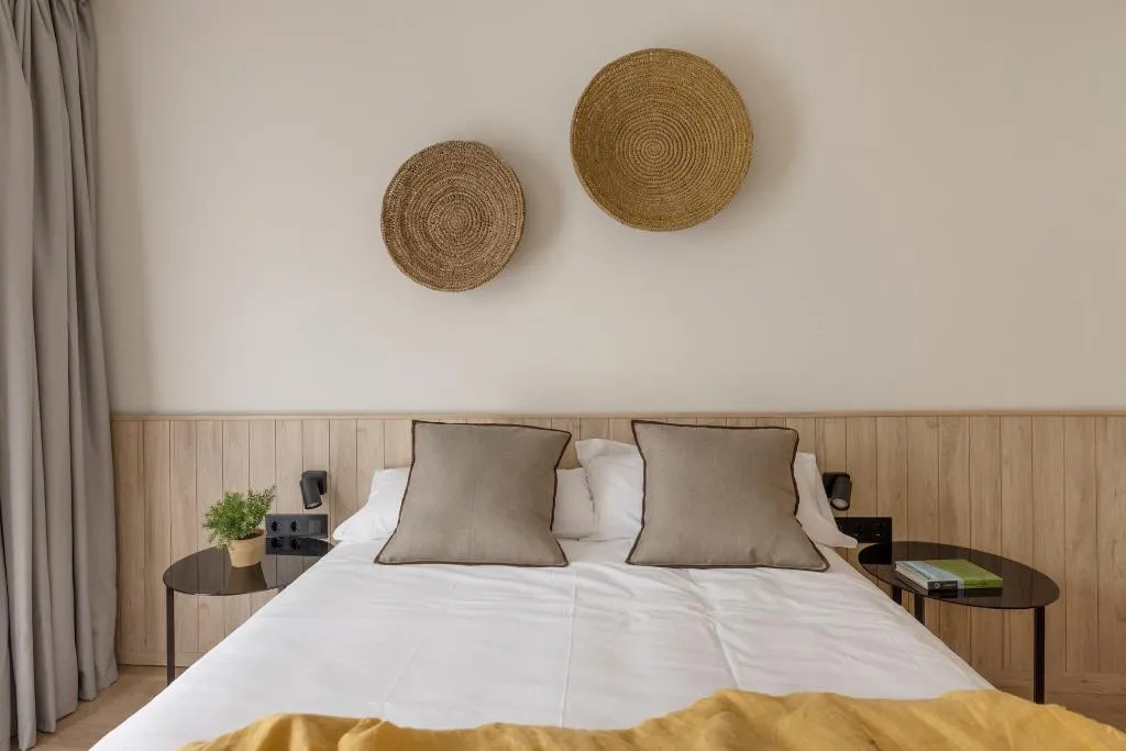 APARTMENT CAPACITY 2 TWO BEDROOMS Room, Libere Barcelona Sant Antoni, Barcelona