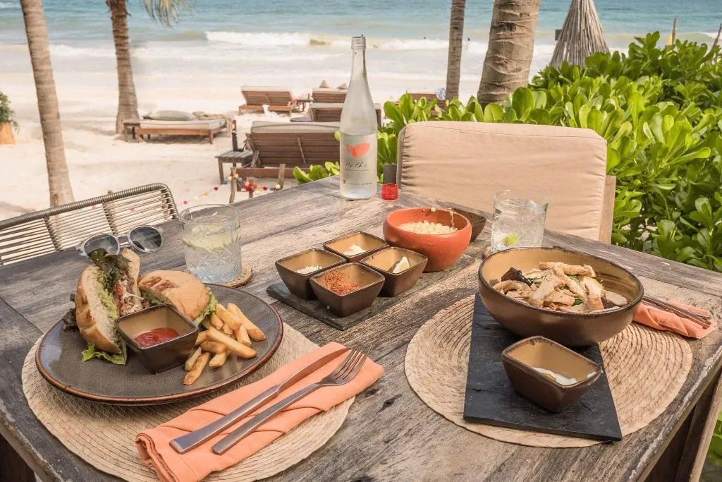 Restaurant, Delek Tulum, Cancun Area