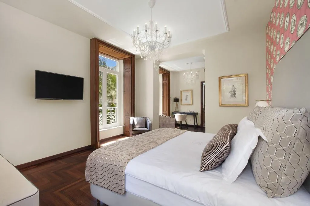 JUNIOR SUITE WITH JACUZZI Room, Relais Villa Savarese, Naples