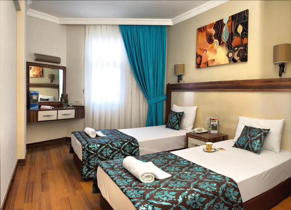Room, Flora Suites, Izmir