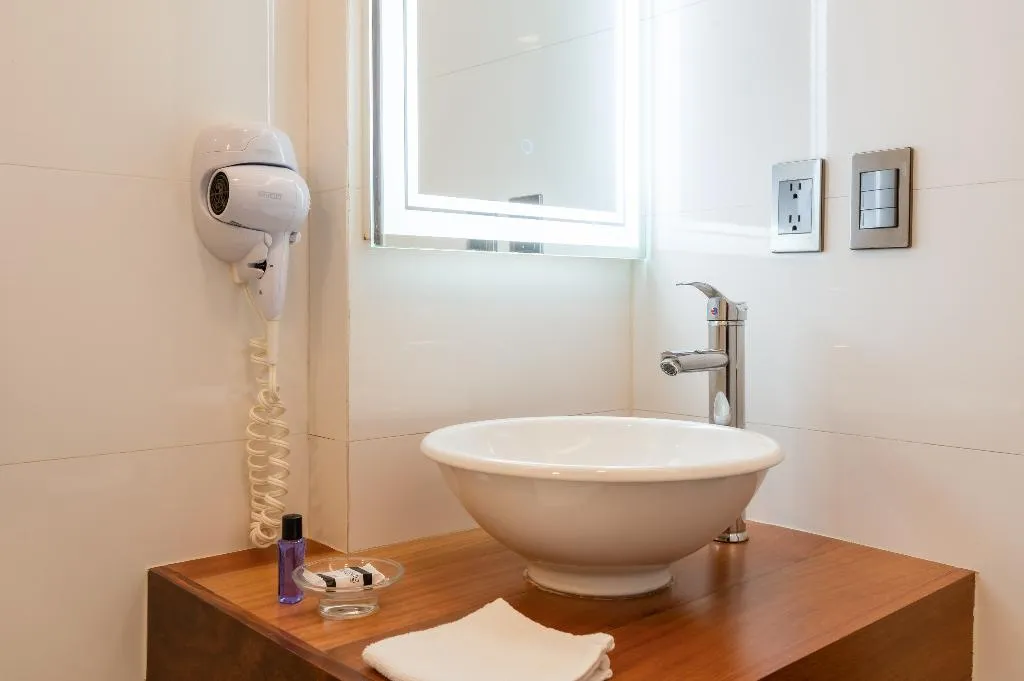 SUITE KING SIZE BED Room, Marvic Hotel, Playa Del Carmen