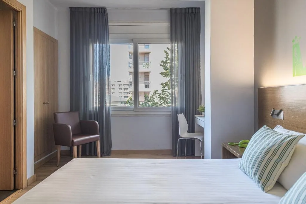 Room, Erba By Pillow, Costa Brava