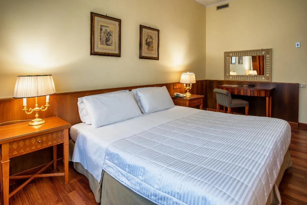 Double or Twin SUPERIOR Room, Royal Palace, Catania