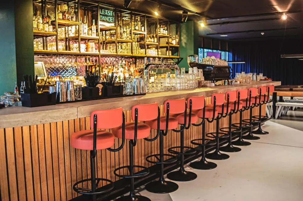 Bar, The Social Hub Amsterdam City, Amsterdam
