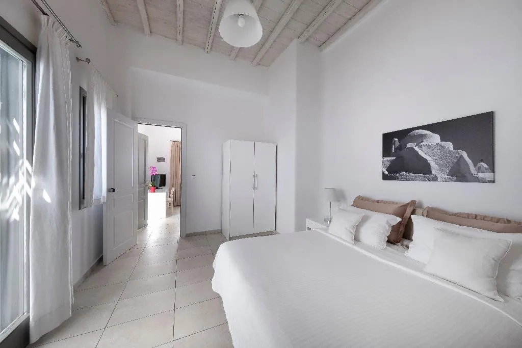 SUITE PARTIAL OCEAN VIEW TWO BEDROOMS Room, Deliades, Mykonos