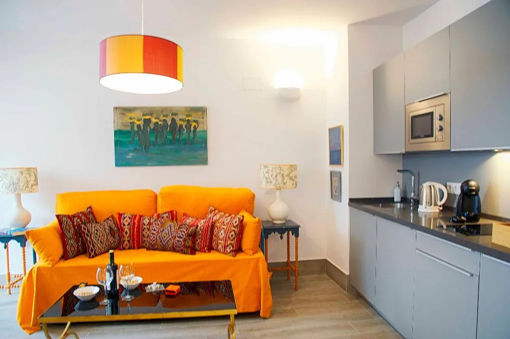 APARTMENT DELUXE Room, Overland Suites Catedral Luxury Apartments, Seville