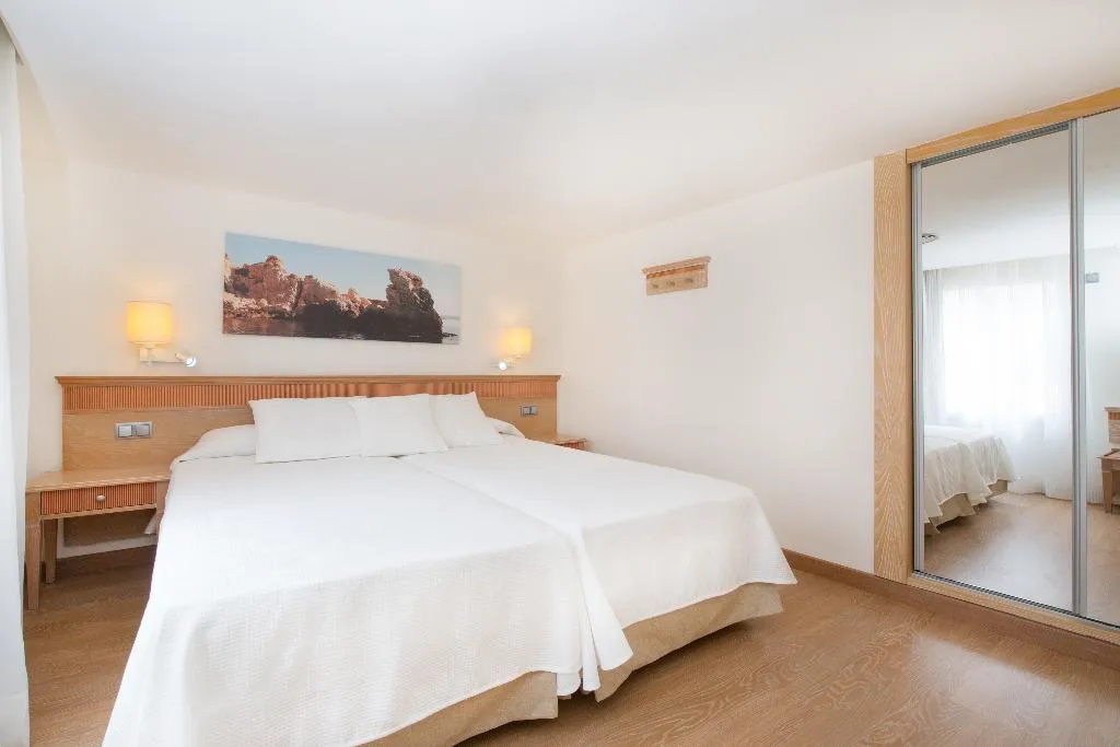 FAMILY ROOM DELUXE Room, Iberostar Waves Club Cala Barca, Majorca