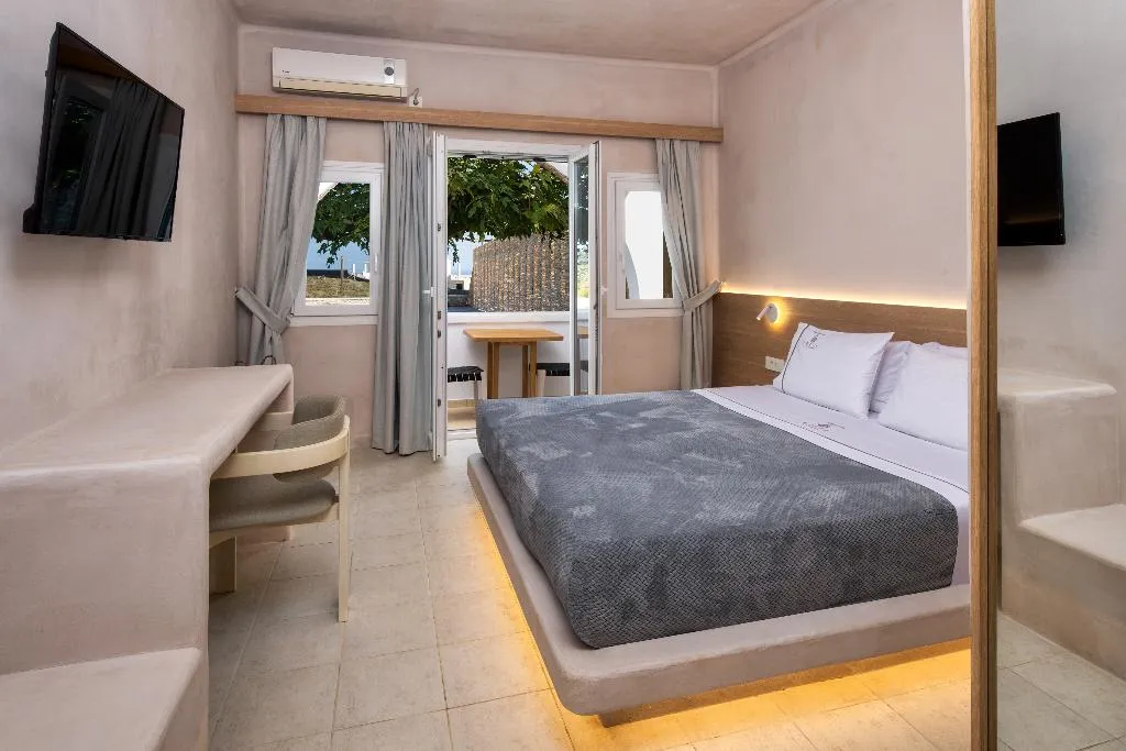 FAMILY ROOM SEA VIEW Room, Aelia Luxury Suites, Santorini