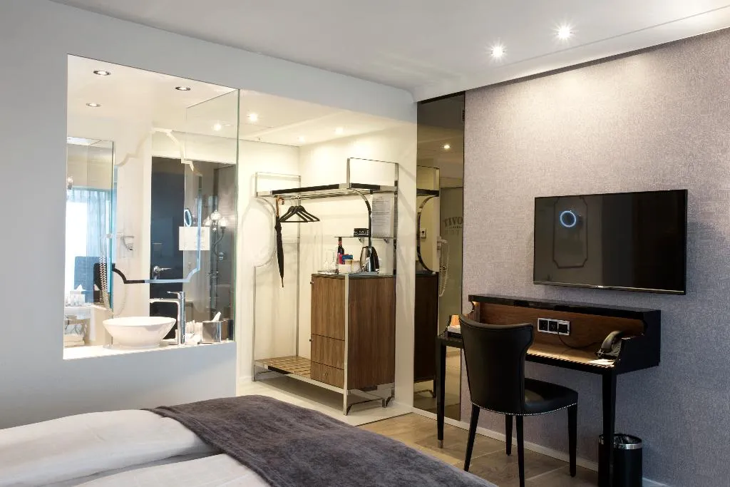 DOUBLE DELUXE KING BED Room, Tivoli Hotel, Copenhagen