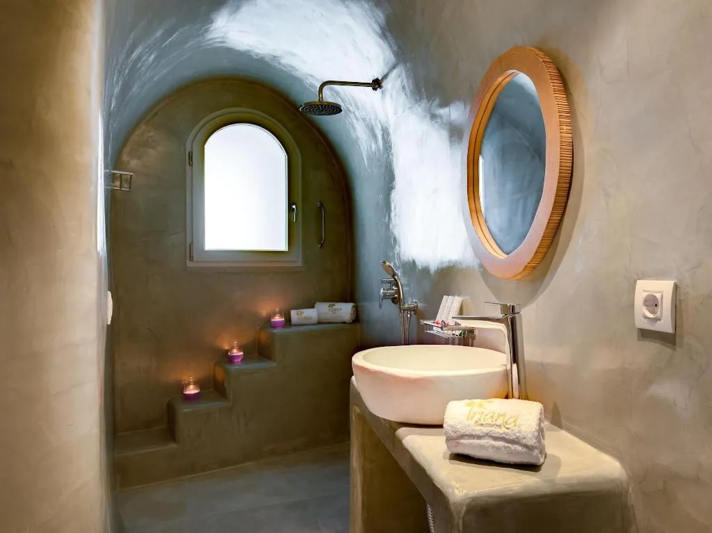 Room, Iriana Suites, Santorini
