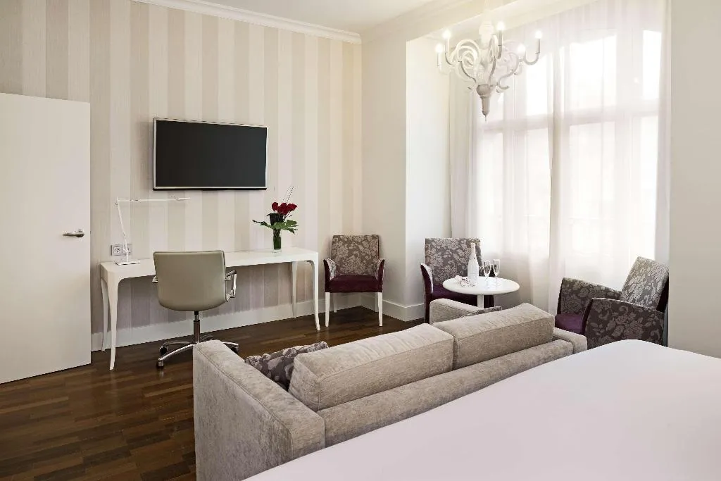 DOUBLE PREMIUM Room, NH Collection Madrid Abascal, Madrid