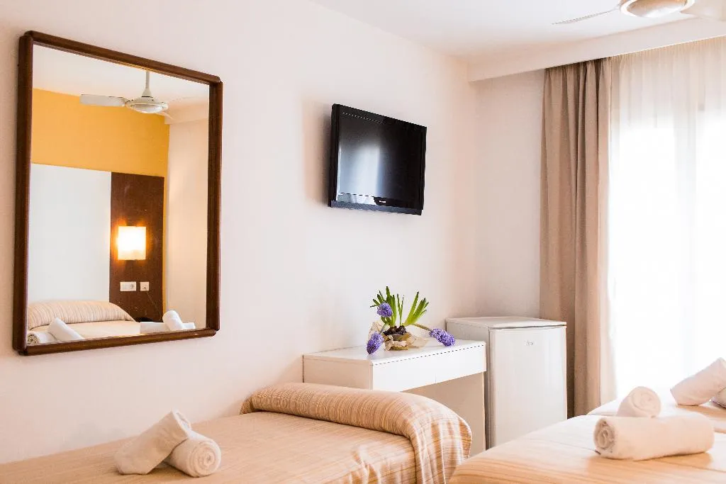 Double or Twin STANDARD Room, Sagitario Hostal Ciutadella, Menorca