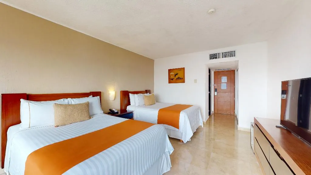 SINGLE LAGOON VIEW Room, Flamingo Cancun All Inclusive, Cancun Area