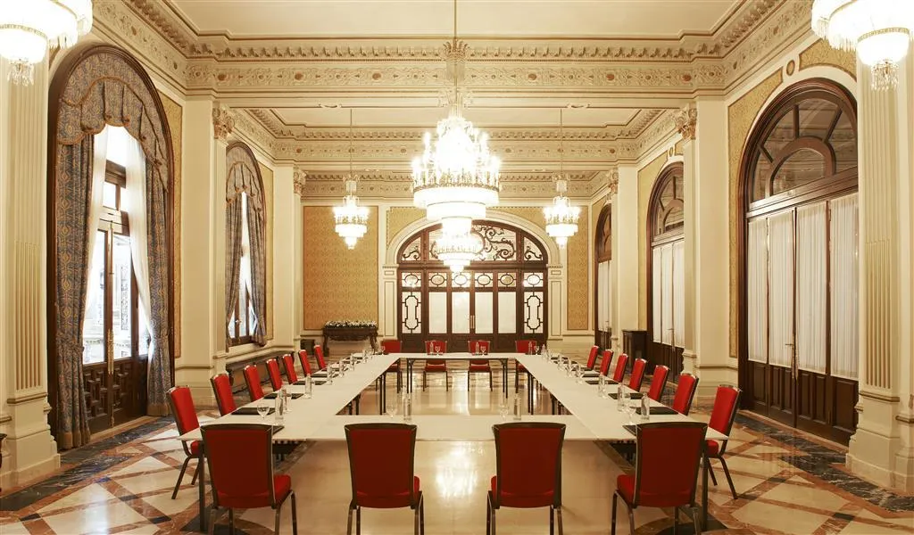 General view, Alfonso XIII, Seville