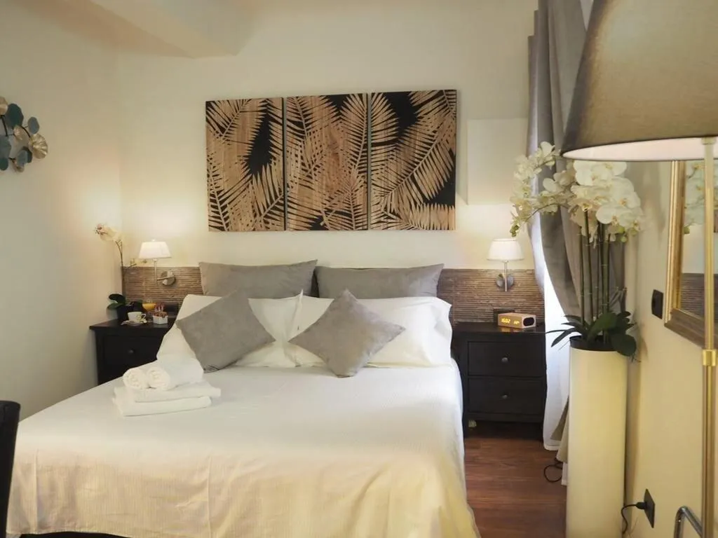 Room, Residenza 54, Florence