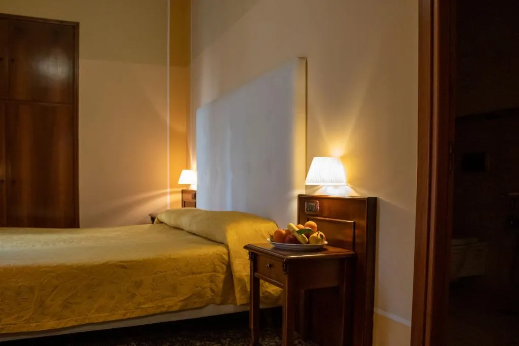 DOUBLE SINGLE USE SUPERIOR Room, Le Stanze del Vicere Boutique Hotel, Naples
