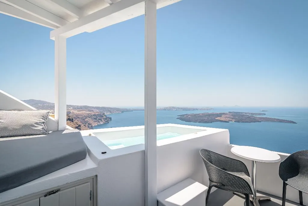 SUITE HONEYMOON Room, Avianto Luxury Suites, Santorini