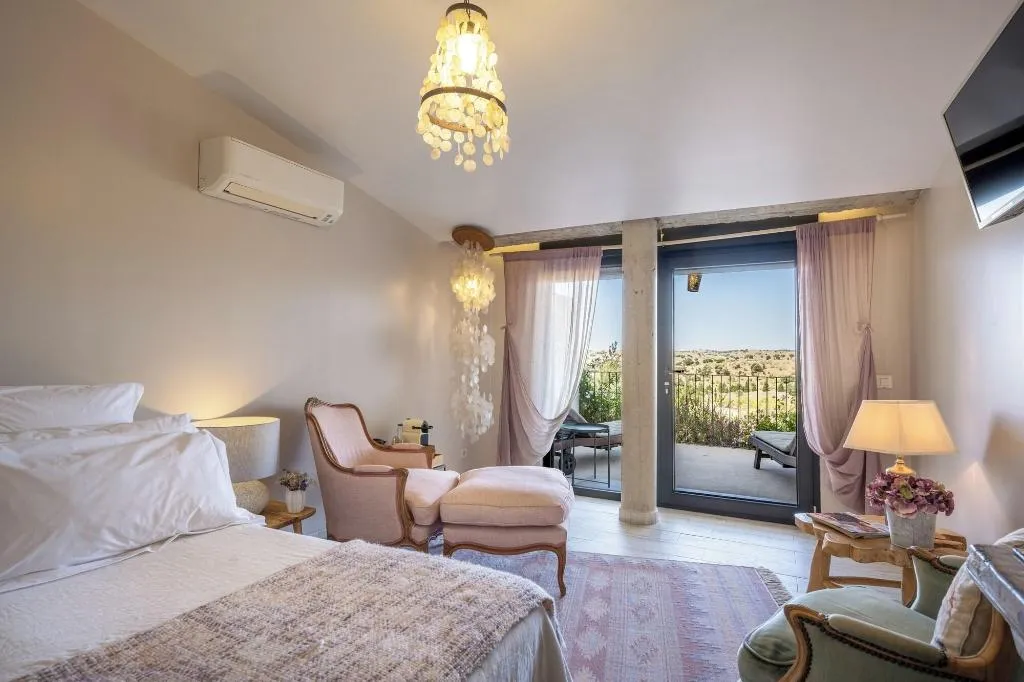 Room, Aal Cachucho, Madrid