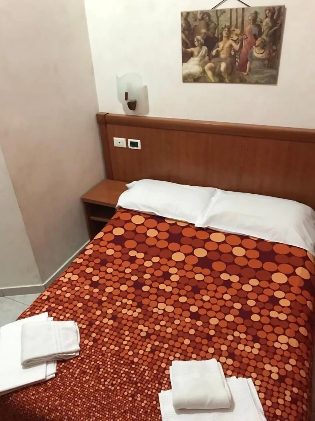 Room, Les Artes, Naples