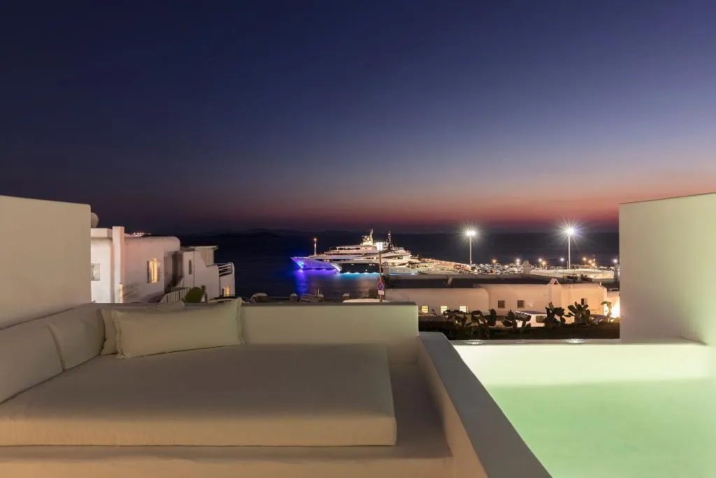 SUITE SEA VIEW HONEYMOON Room, Porto Mykonos, Mykonos