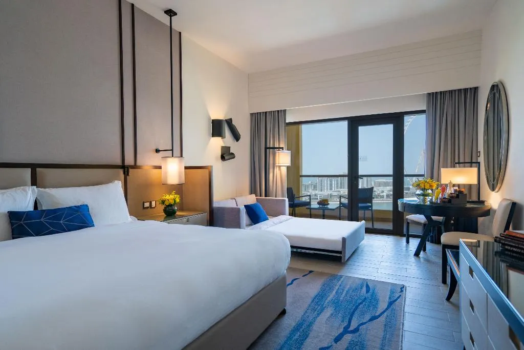 FAMILY ROOM WITH BALCONY Room, Amwaj Rotana-Jumeirah Beach, Dubai