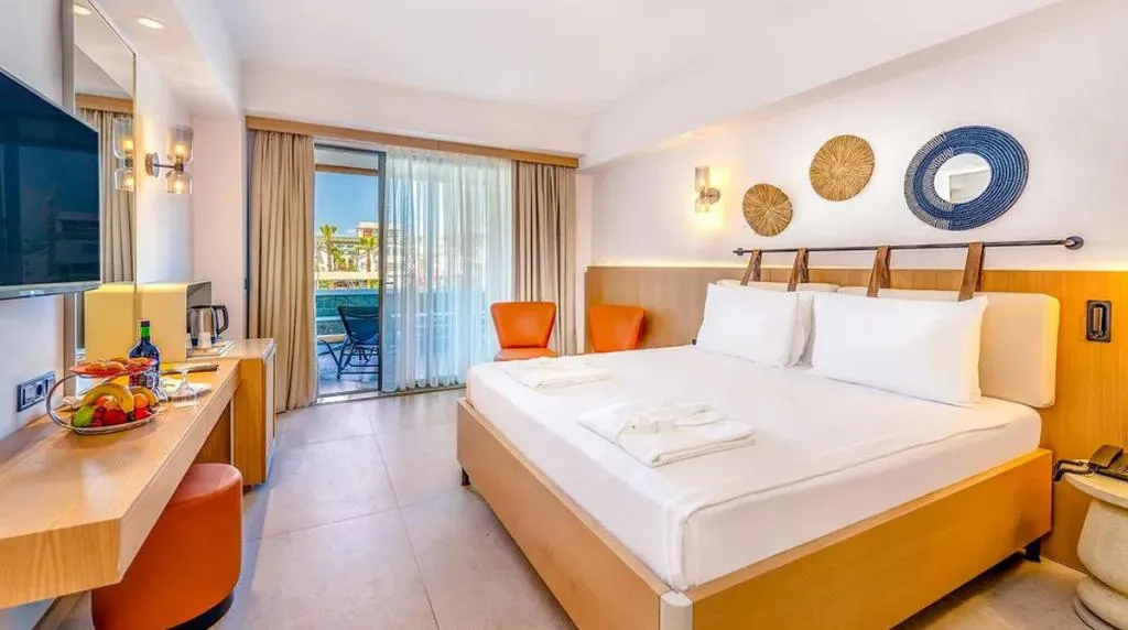 DOUBLE POOL VIEW Room, Belek Beach Resort, Antalya