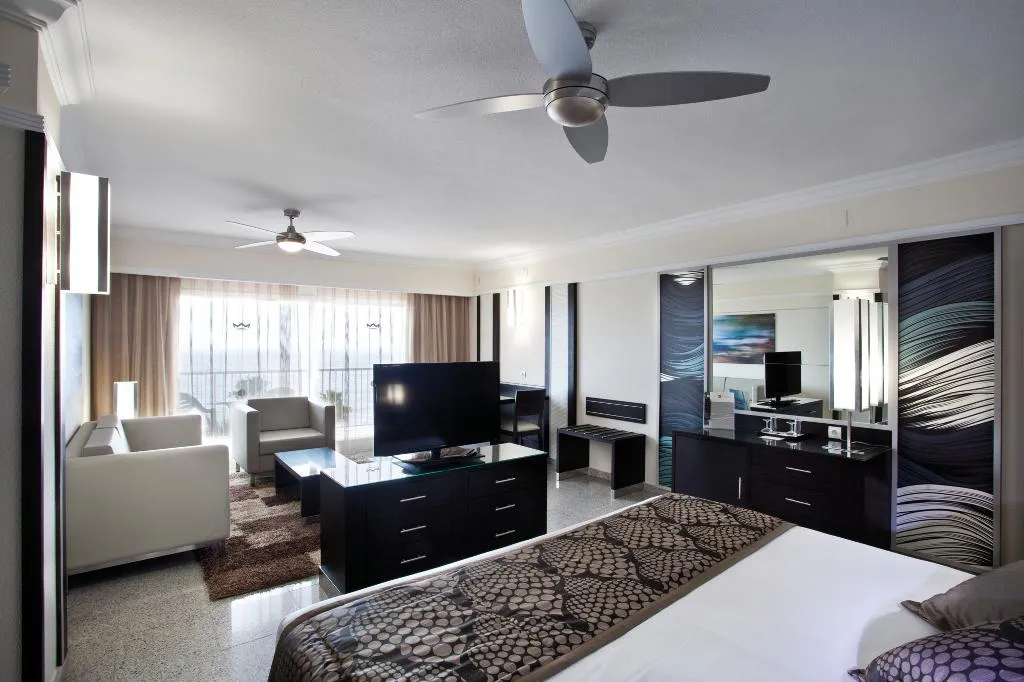 JUNIOR SUITE STANDARD Room, Hotel Riu Palace Nautilus - Adults Only, Costa Del Sol
