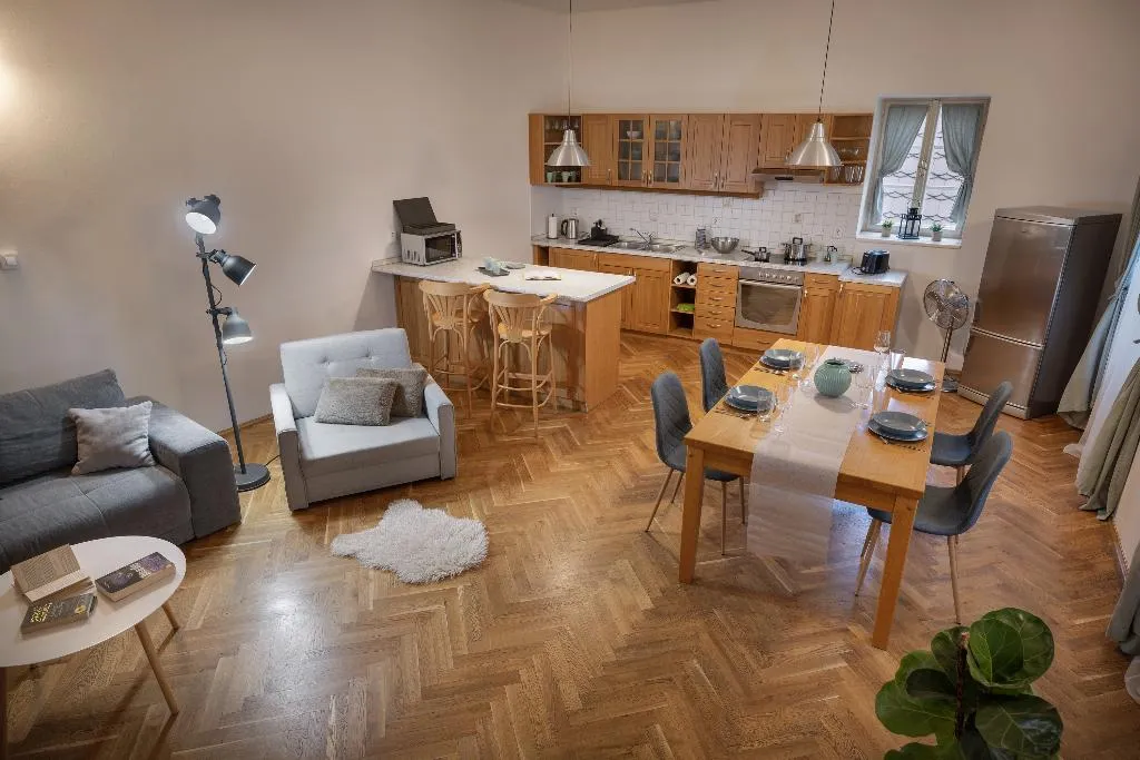 APARTMENT DUPLEX Room, Boutique Apartments White Swan, Prague