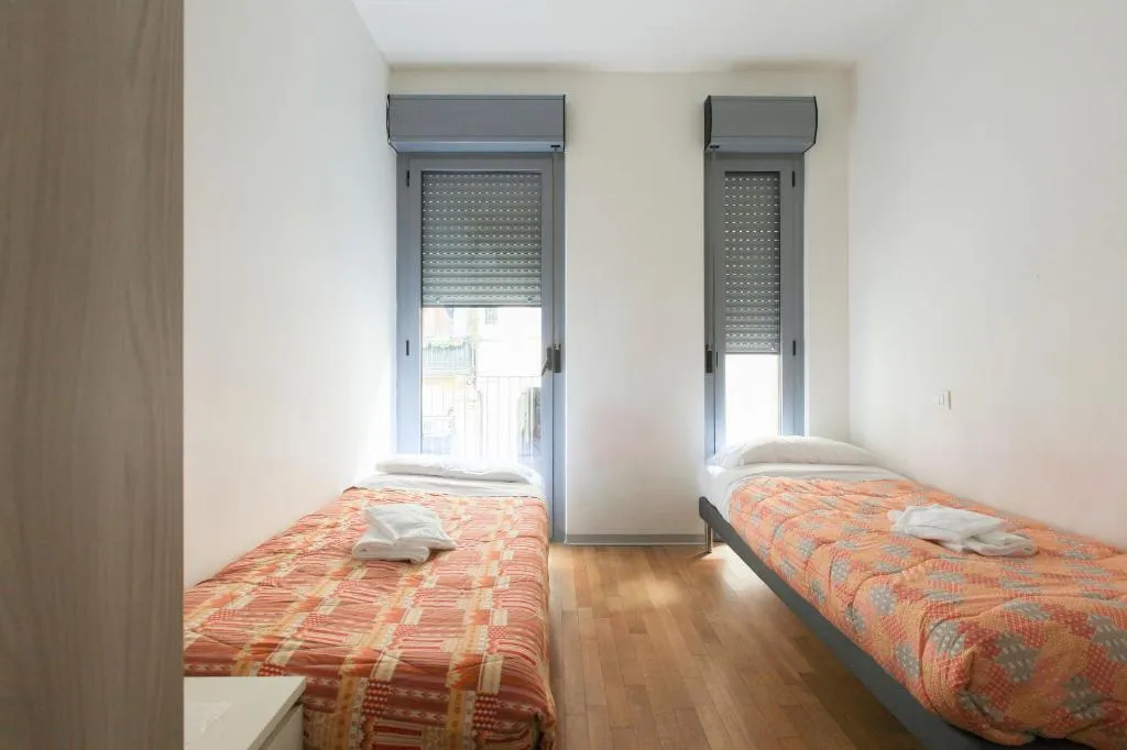 Room, Red Line Room Division, Milan
