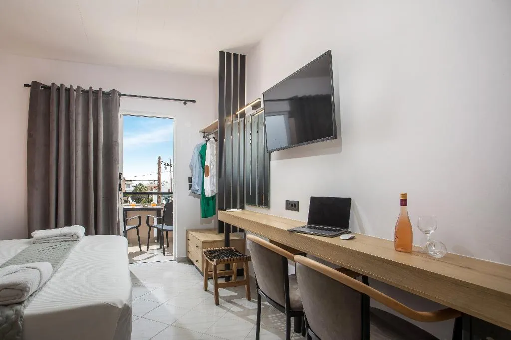 Room, Jimmys Garden, Rhodes
