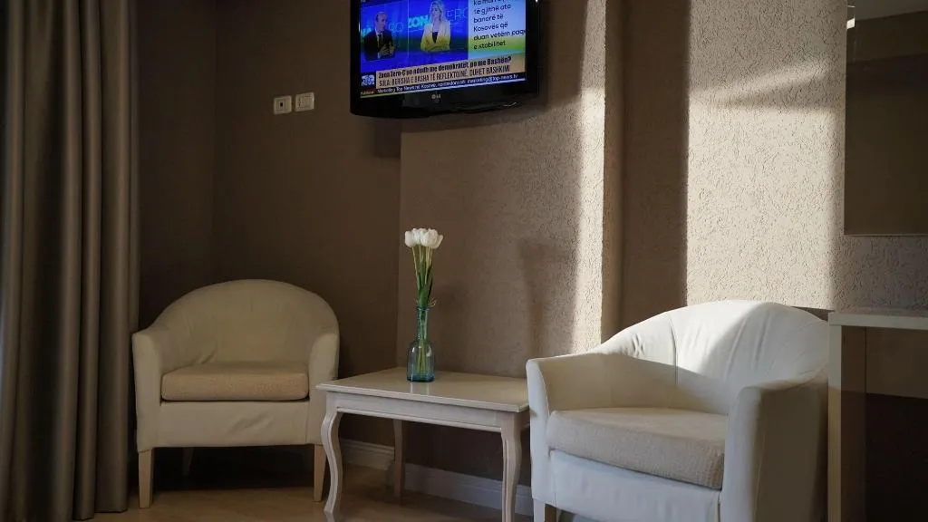 Room, Hotel Majestic, Durres