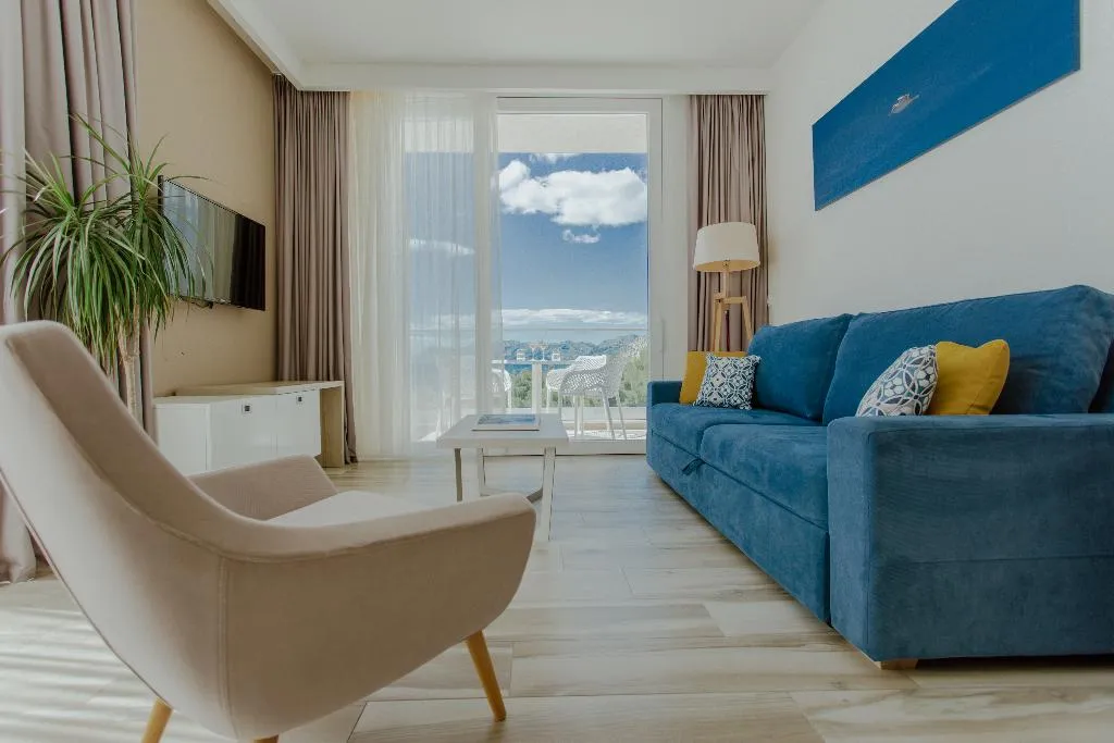APARTMENT PARTIAL SEA VIEW Room, Romana Beach Apartments, Split