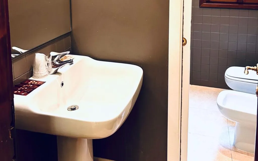 APARTMENT WITH KITCHENETTE Room, Al Graspo de Ua, Venice