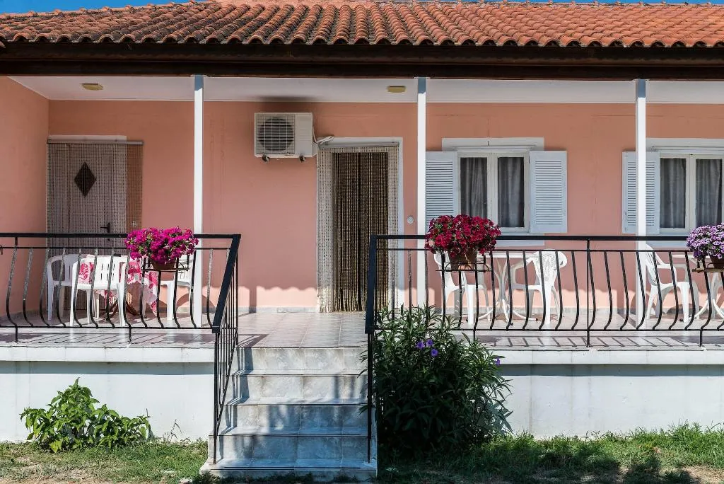 General view, Roussa's Studios and Apartments, Zante