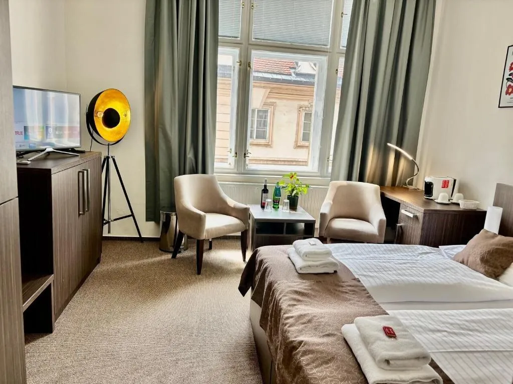 Room, Apartments Embassy by LH, Prague