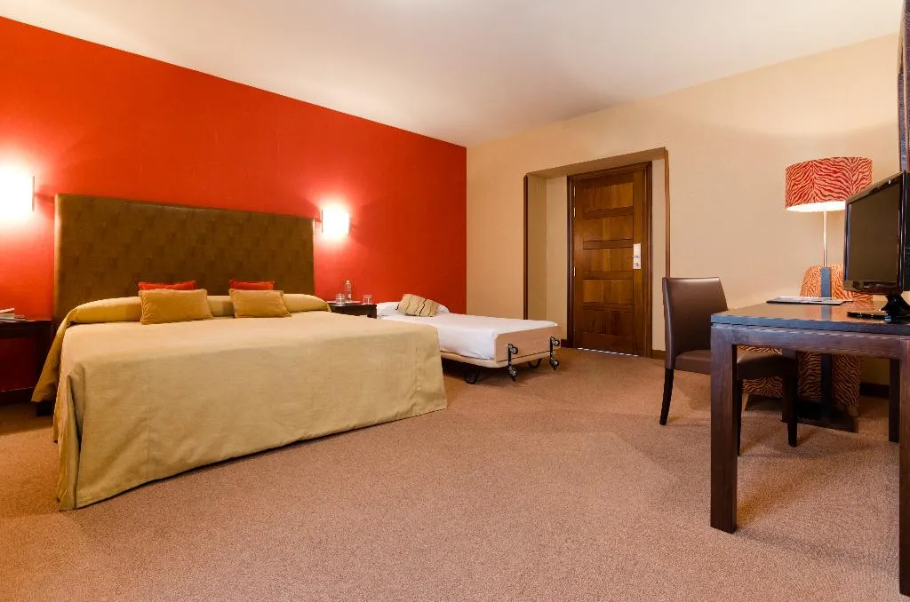 TRIPLE STANDARD Room, Palacio San Facundo, Madrid