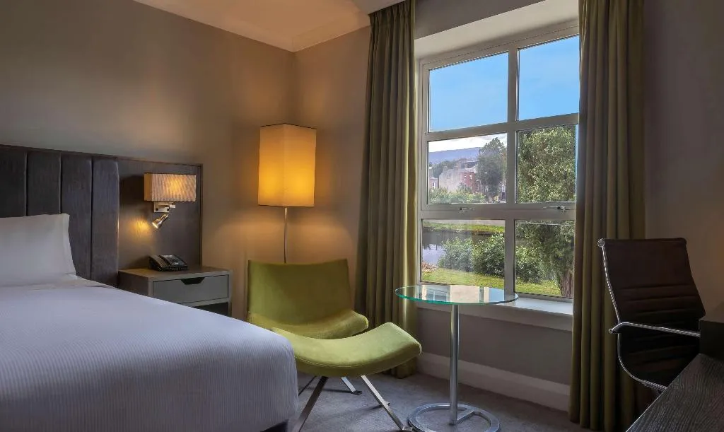 DOUBLE SUPERIOR KING BED Room, Hilton Dublin Charlemont, Dublin