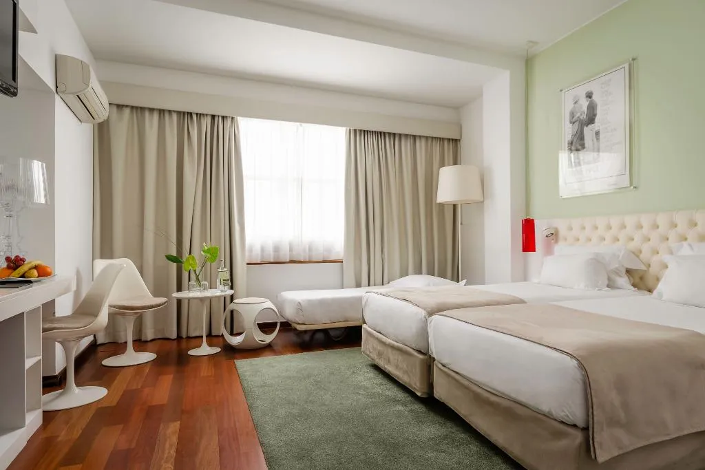 TRIPLE STANDARD Room, Florida, Lisbon