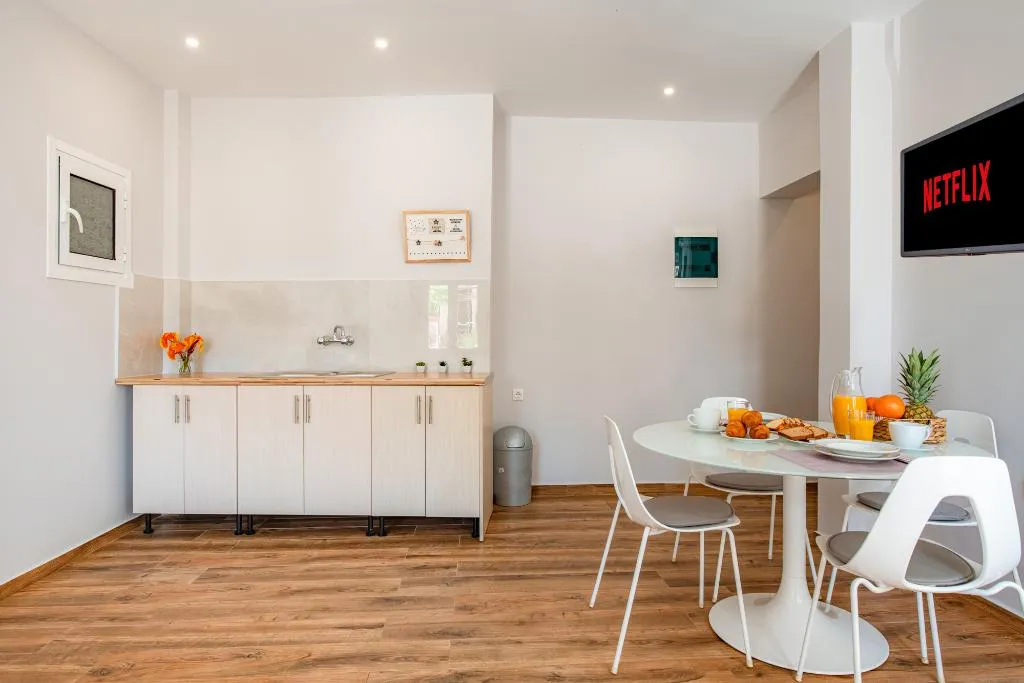 Double or Twin SUPERIOR KING BED Room, Korina Apart Hotel, Corfu