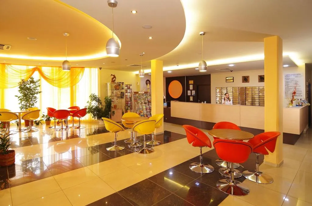 Lobby, Plamena Palace, Bourgas