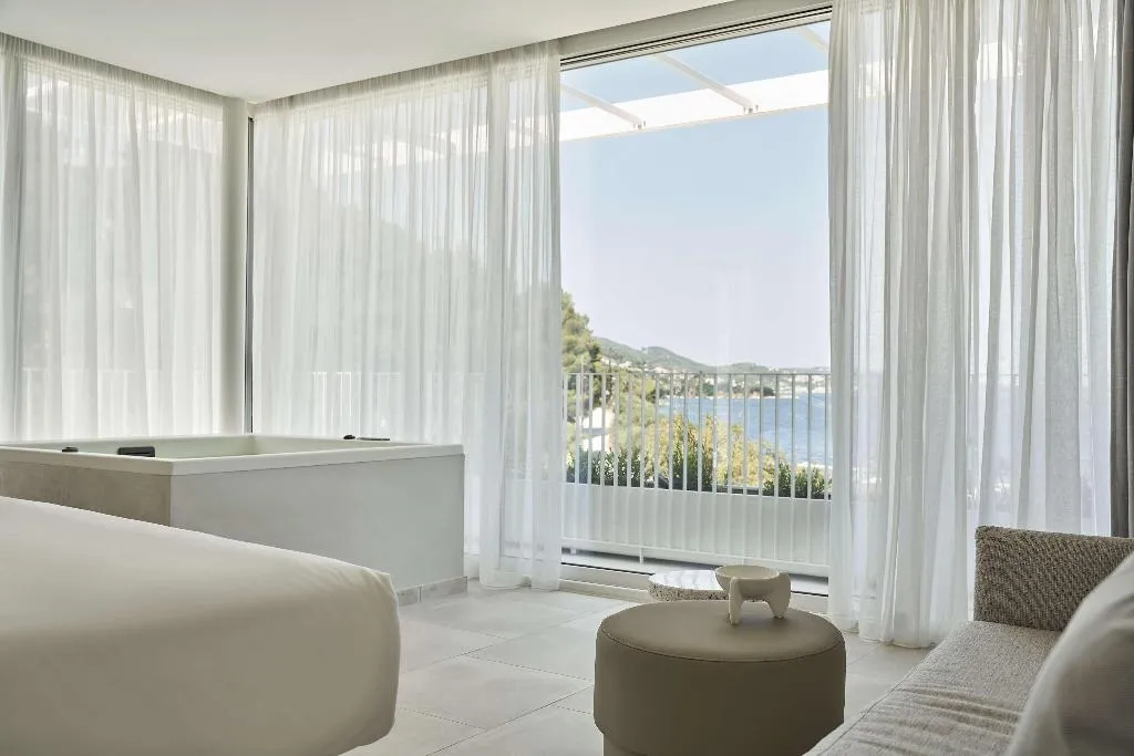 Room, Radisson Resort Plaza Skiathos, Skiathos