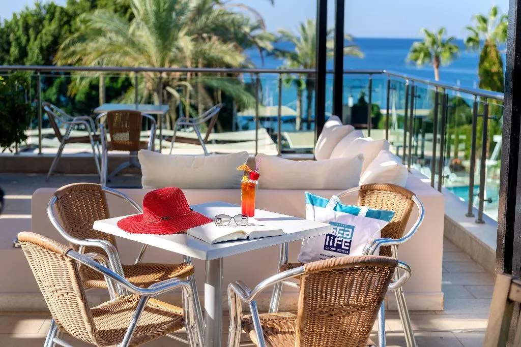 Terrace, Sealife Buket Beach Hotel, Antalya