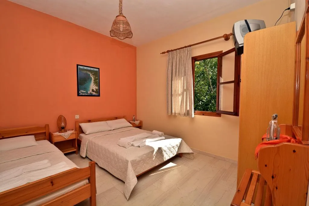 APARTMENT PARTIAL SEA VIEW Room, Nina Apartments, Skiathos