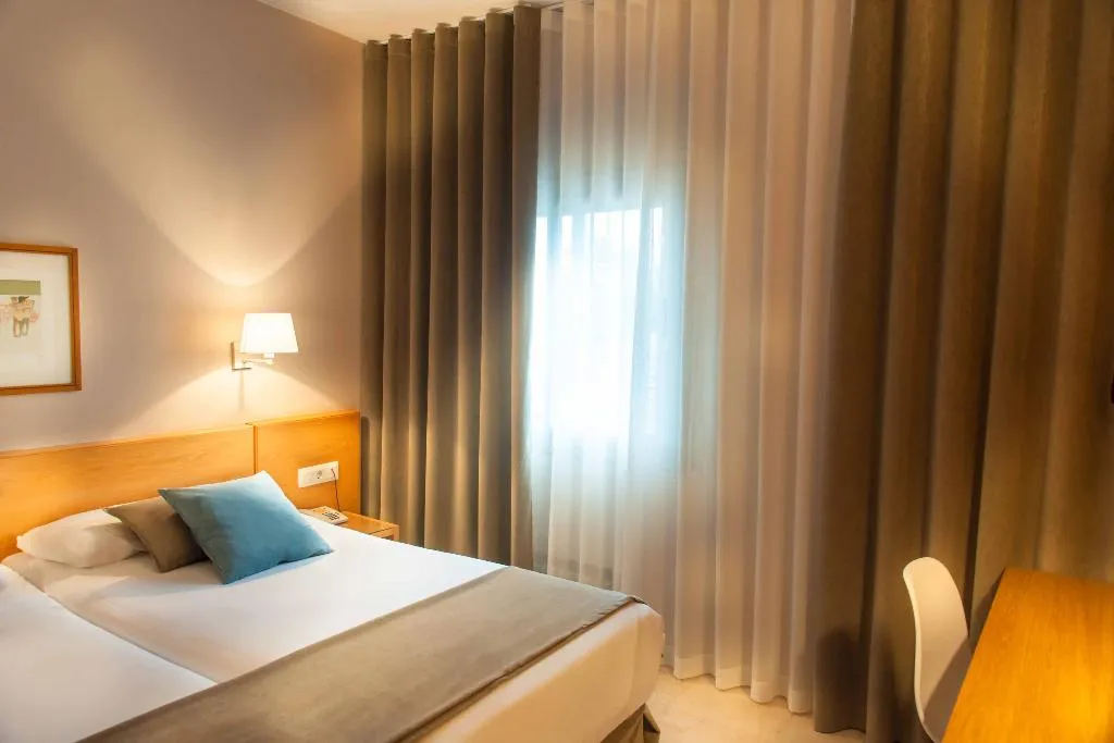 TWIN CAPACITY 1 Room, Costabella, Costa Brava