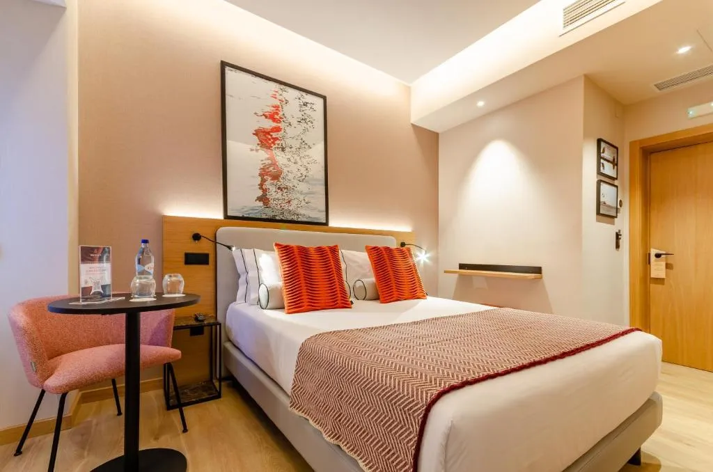 Double or Twin STANDARD Room, Rossio Plaza Hotel, Lisbon