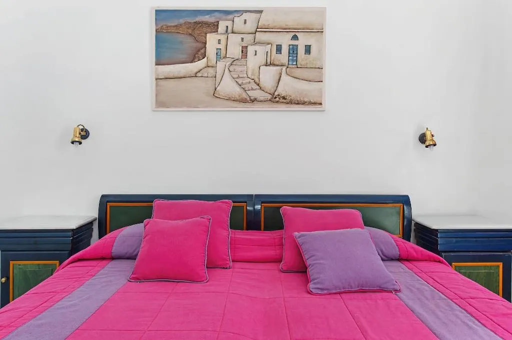 Room, Hotel Eucalyptus, Santorini