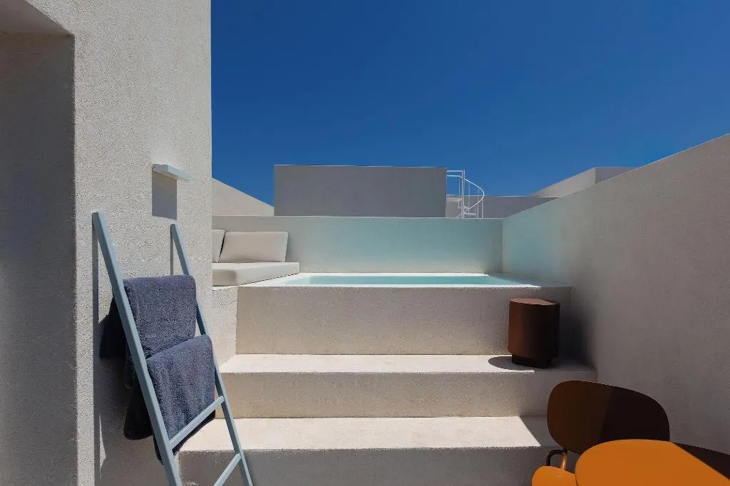 Sports and Entertainment, Neo Luxury Suites, Santorini