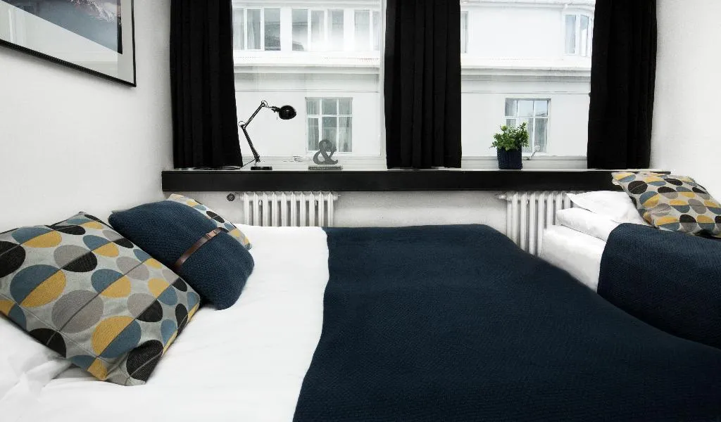 APARTMENT THREE BEDROOMS Room, Mani Apartments, Reykjavik