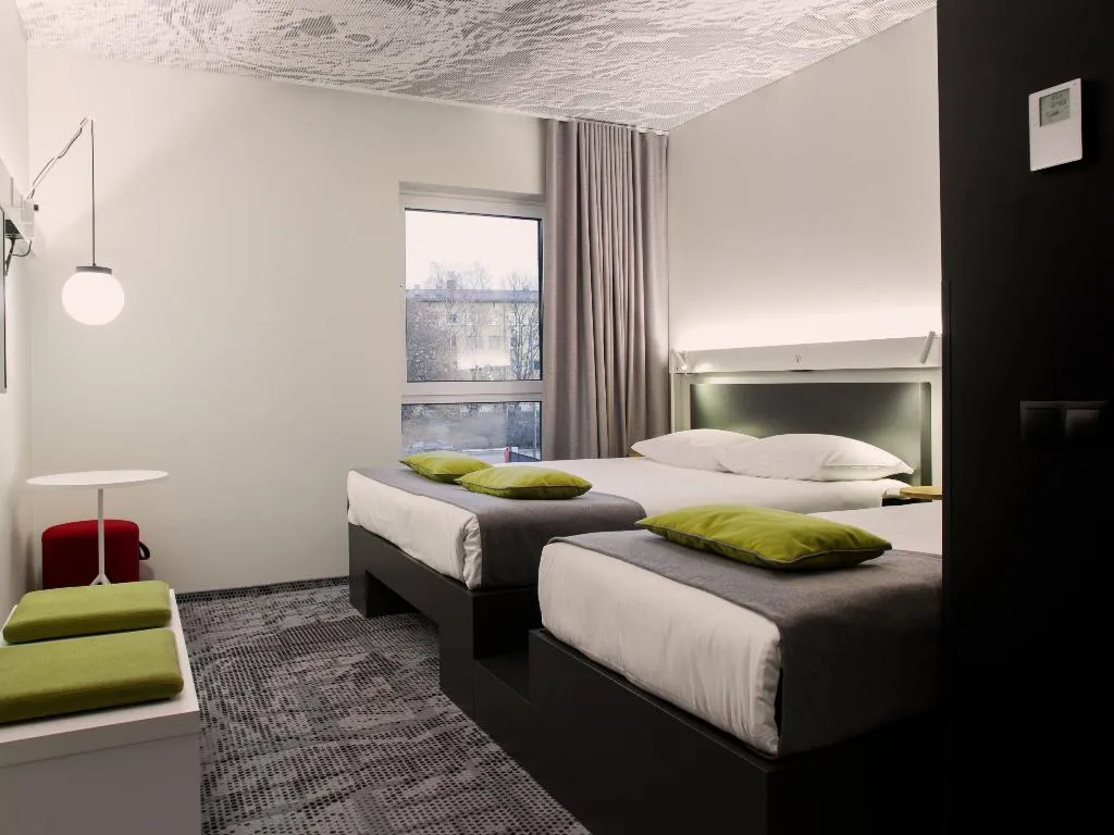 TRIPLE WITH DOUBLE BED Room, ibis Tallinn Center, Tallinn