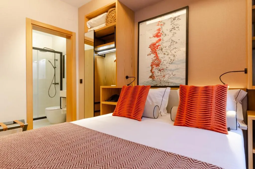 Double or Twin STANDARD Room, Rossio Plaza Hotel, Lisbon